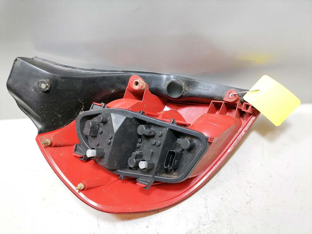 Renault Clio III original Rücklicht Rückleuchte rechts Fließheck BJ05